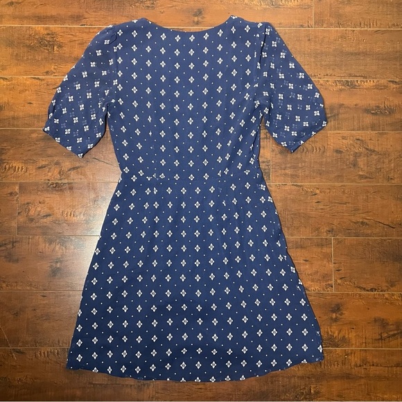 WILFRED Aritzia Mini Button Front A-Line Navy Chiffon Dress Size 2 - Picture 5 of 11
